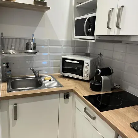 Nelle - Studio Pour 2 Personnes 934 *